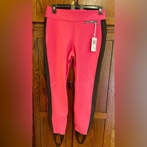 Obermeyer Women's water repellent fleece lined Winter athletic ski pants.  ⛷️ ❄️